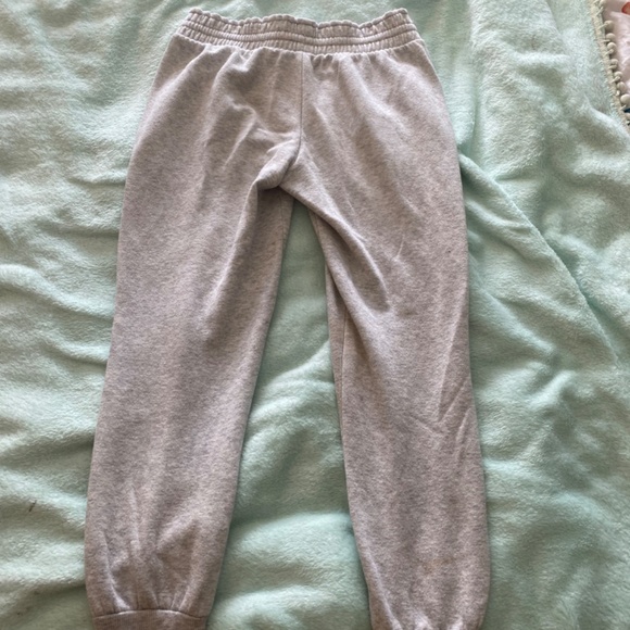 Grey sweatpants - Picture 6 of 6
